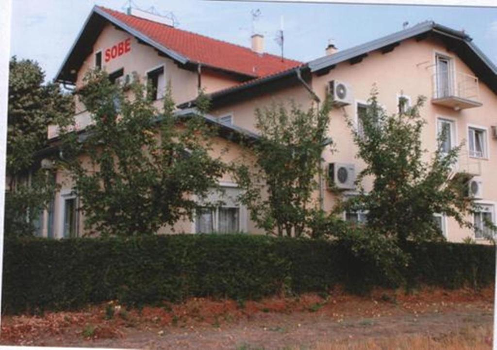 B&B Ljubicevski Raj Пожаревац Экстерьер фото